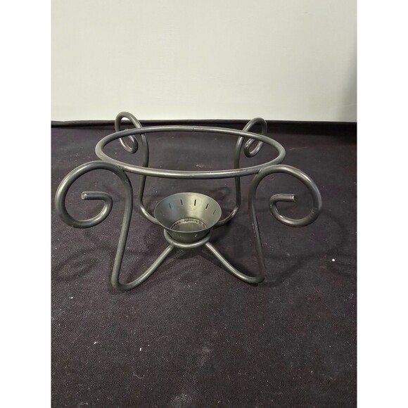 Pfaltzgraff Holiday Garland Divided Serving Bowl with Metal Stand & Ladle - Picture 8 of 11